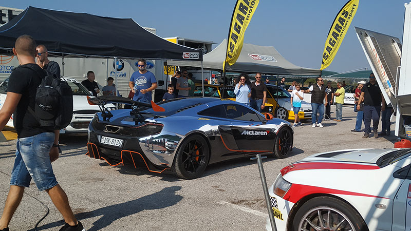 McLaren Megara circuit