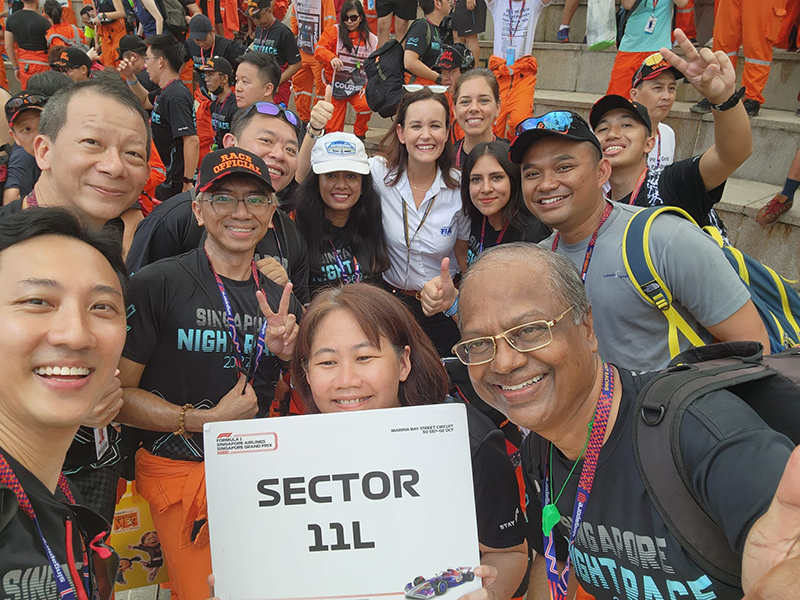 F1 Singapore GP Marshall team